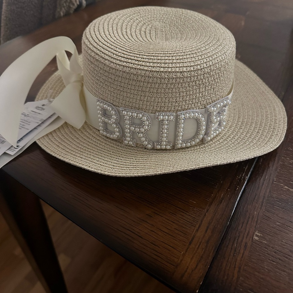 Cream and White Wide-Brimmed Bride Hat